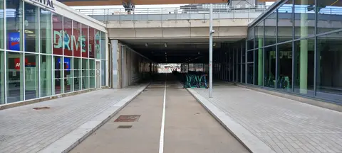 Photo 5 du compteur Avenue Georges Pompidou Pont SNCF